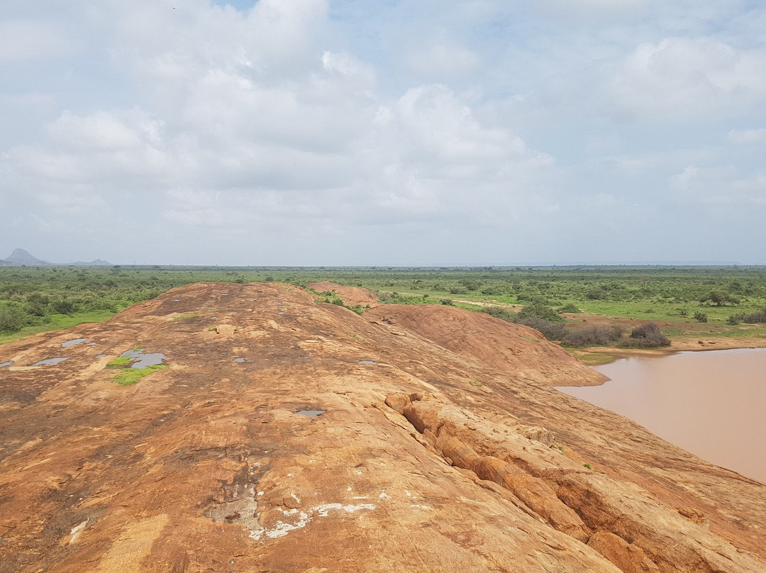 Mudanda Rock-东察沃国家公园必去景点
