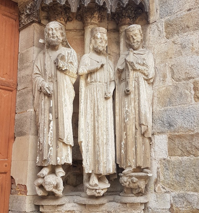 Eglise Notre-Dame-Villeneuve l'Archeveque必去景点