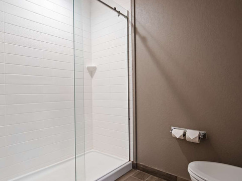 Best Western Plus Erie Inn & Suites主图