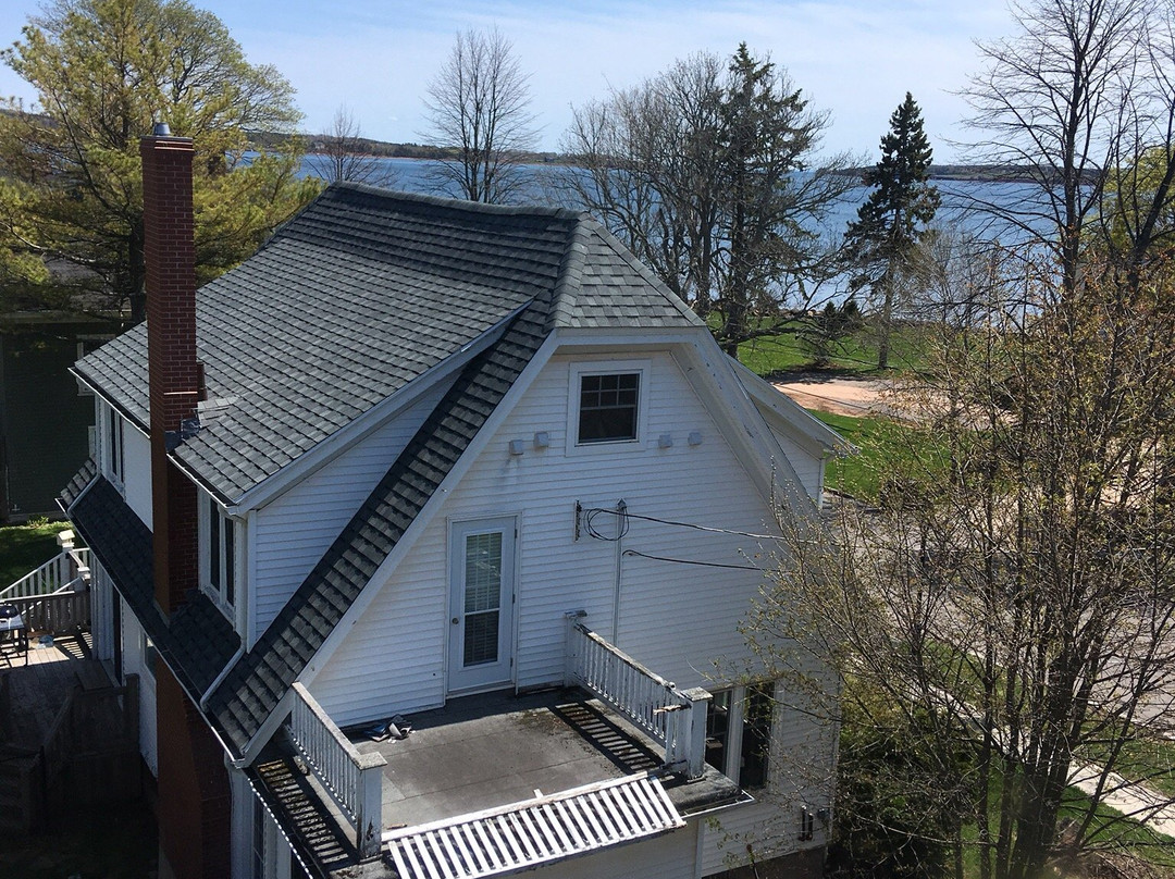 The Eden Hall Inn主图