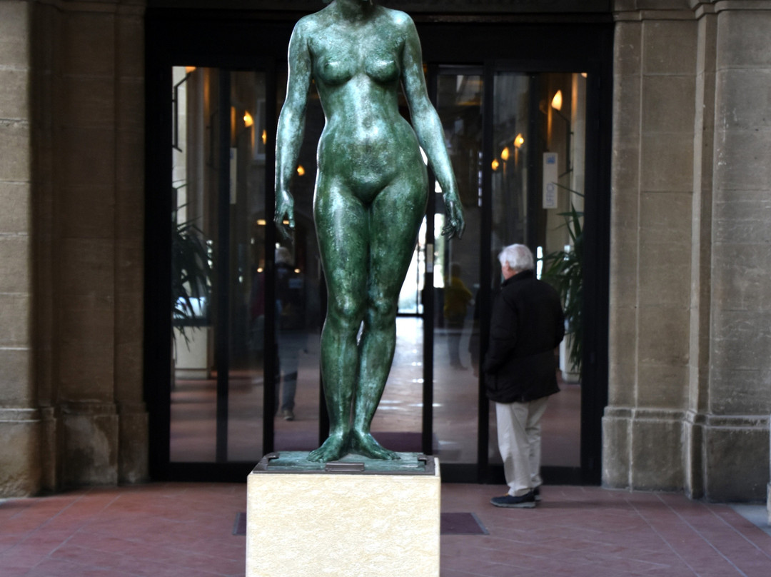 Statua Grande Nudo Femminile