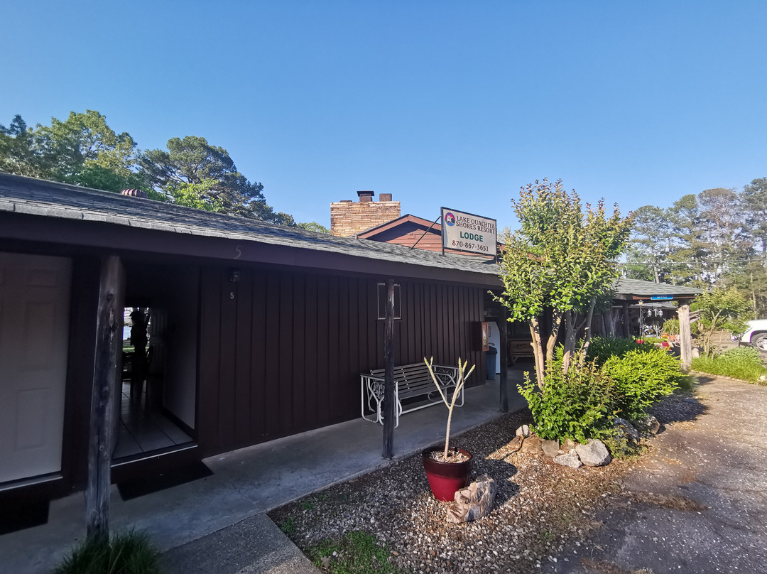 Lake Ouachita Shores Resort主图