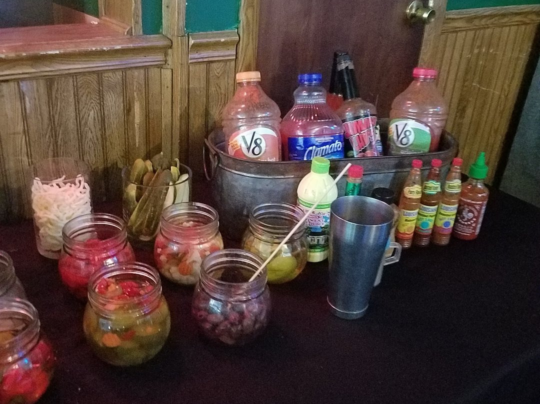 Valders餐馆和美食-The Smiling Moose Saloon & Grill