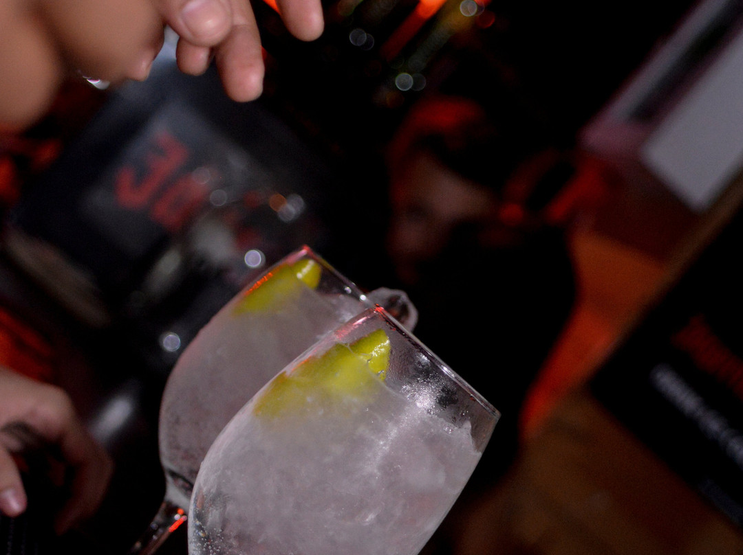 Vintrash Bar-布卡拉曼加必去景点