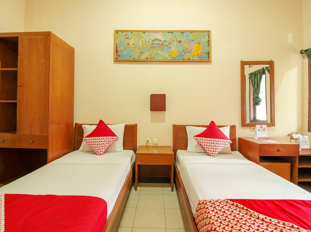 RedDoorz Plus @ Hotel Sofia Pangandaran主图