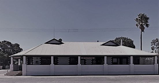 Port Kenny Hotel主图