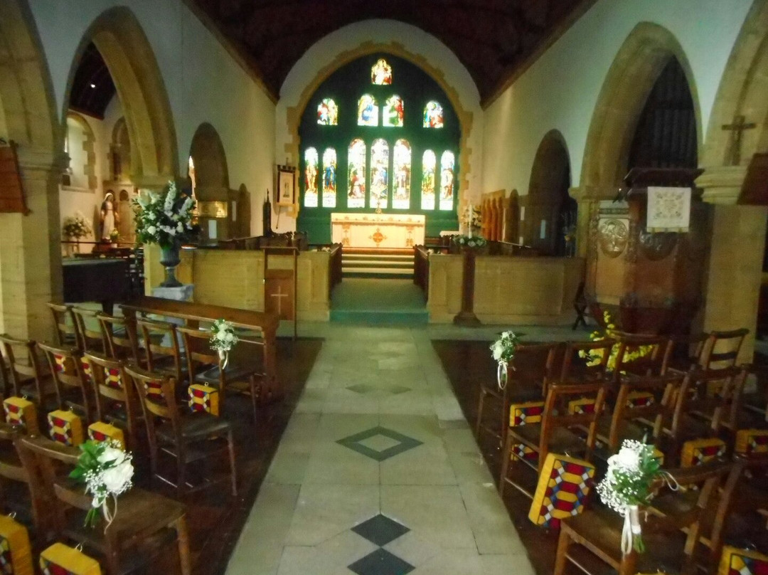 Parish Church Of St Mary The Virgin-林顿必去景点