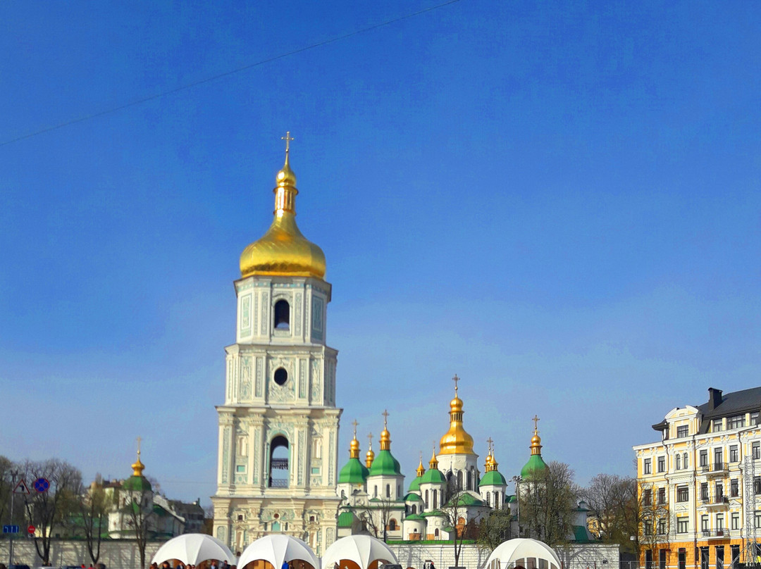 Sofiyskaya Square景点图片