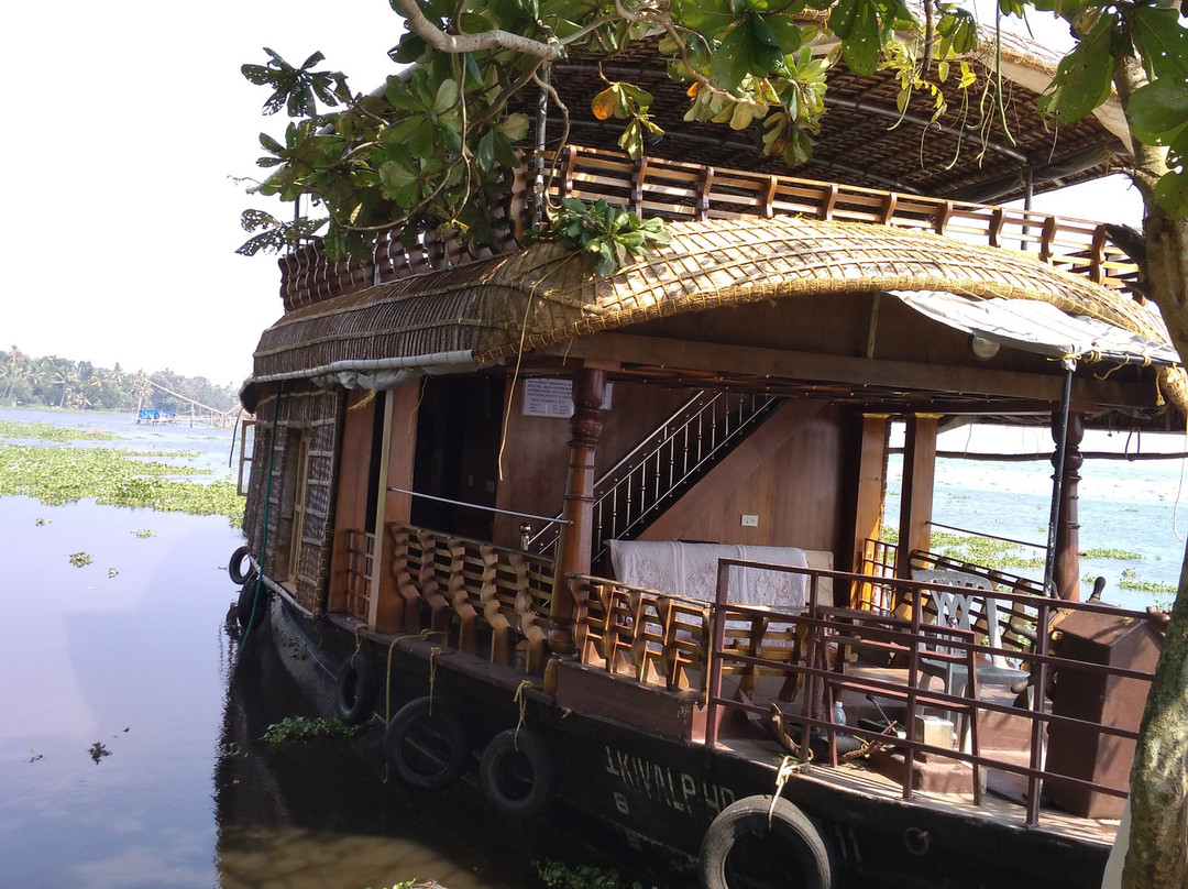 Shantitheeram Ayurveda主图