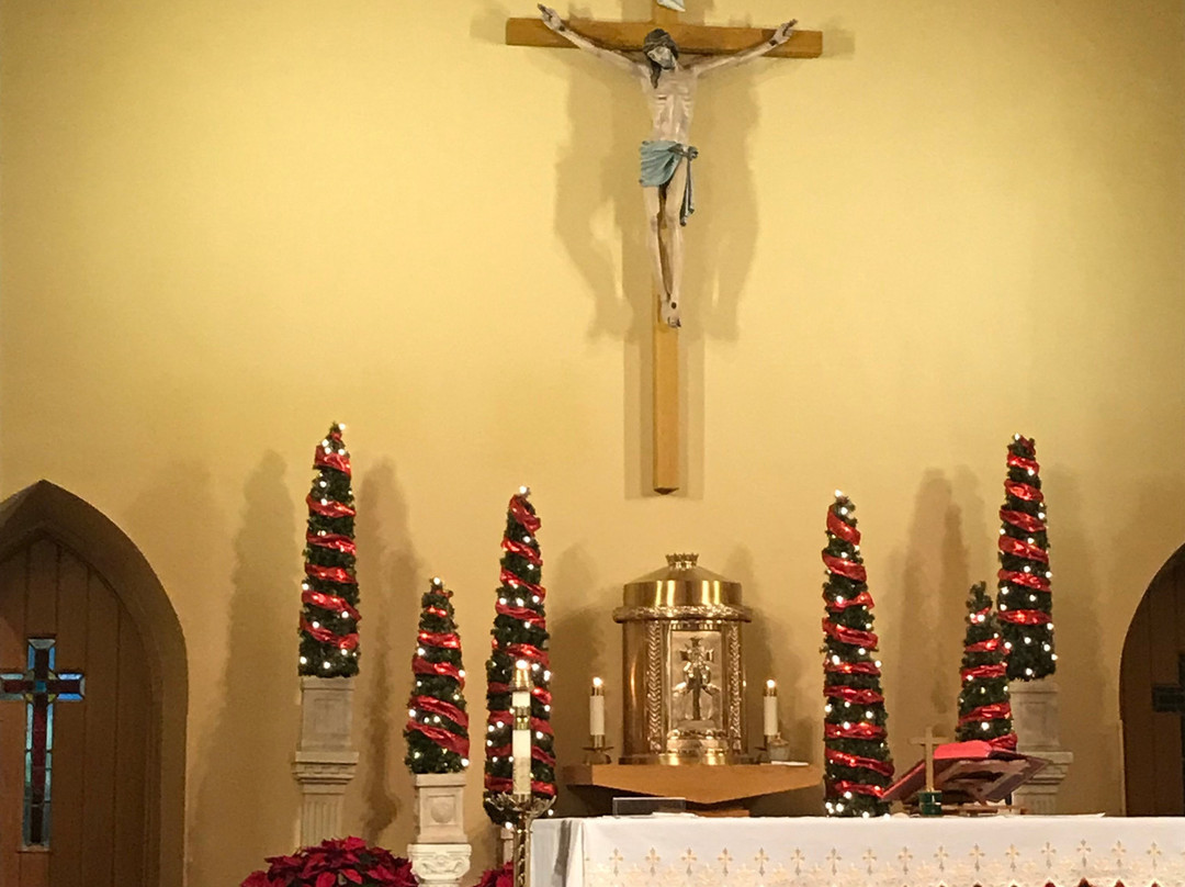 St. Edmond's Catholic Church-里霍博斯比奇必去景点