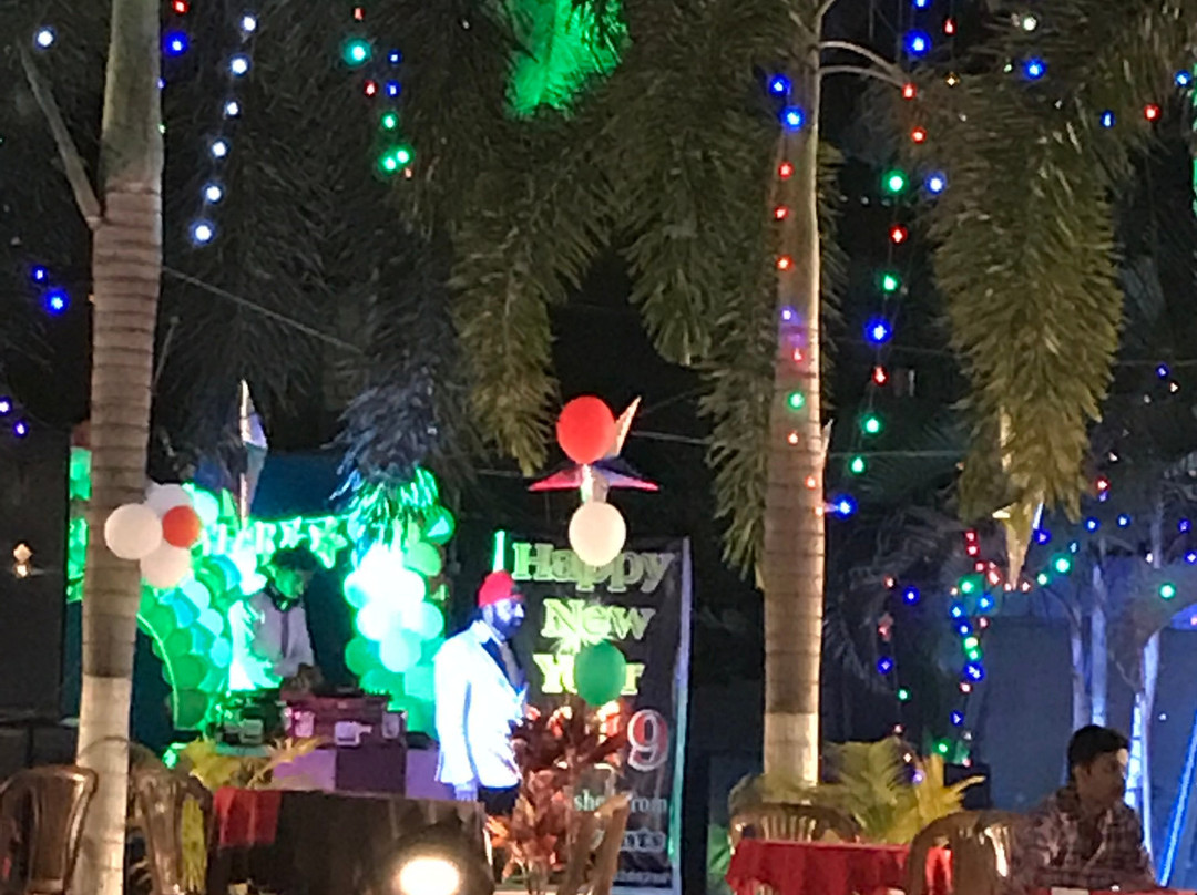 银沙滩度假酒店主图