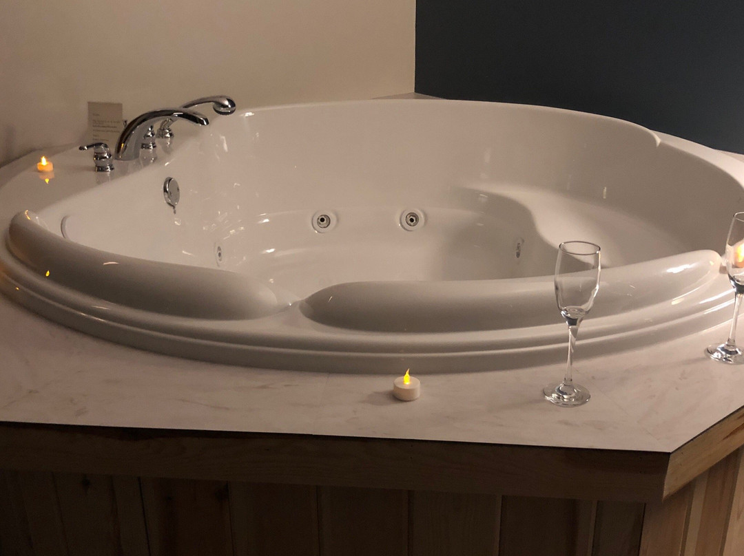 Roadhouse 52 Inn & Suites主图