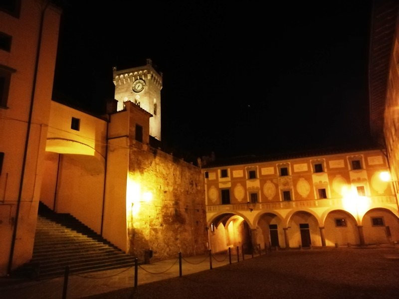 Palazzo del Seminario-圣米尼亚托必去景点