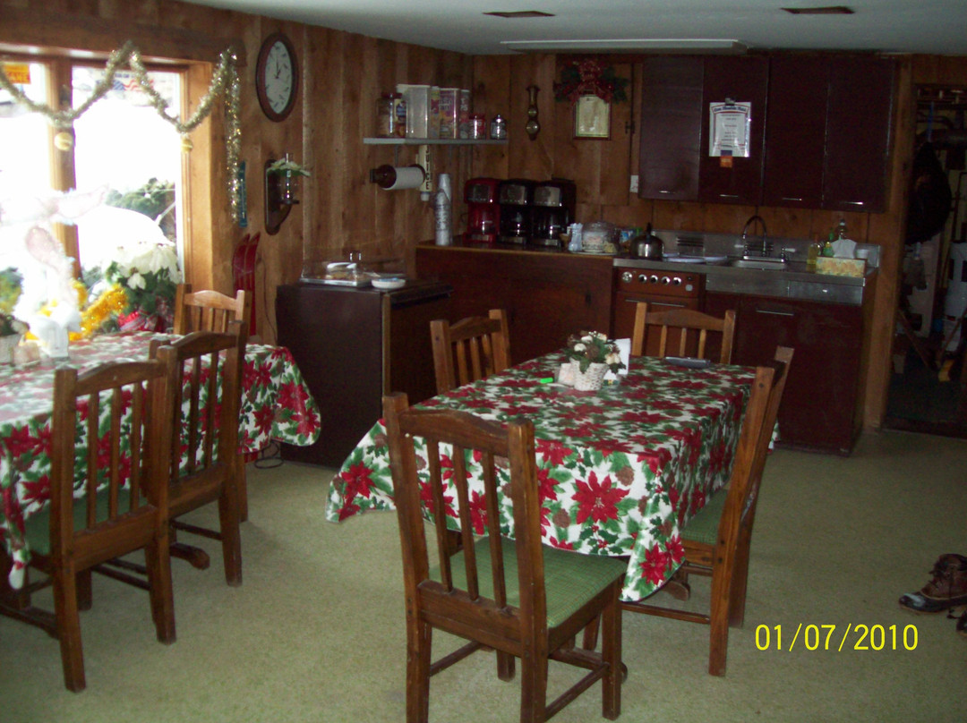 Cave Mountain Motel主图