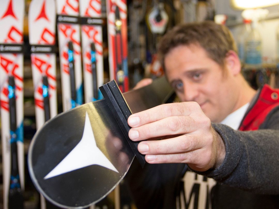 Insider Sportshop-图克斯必去景点