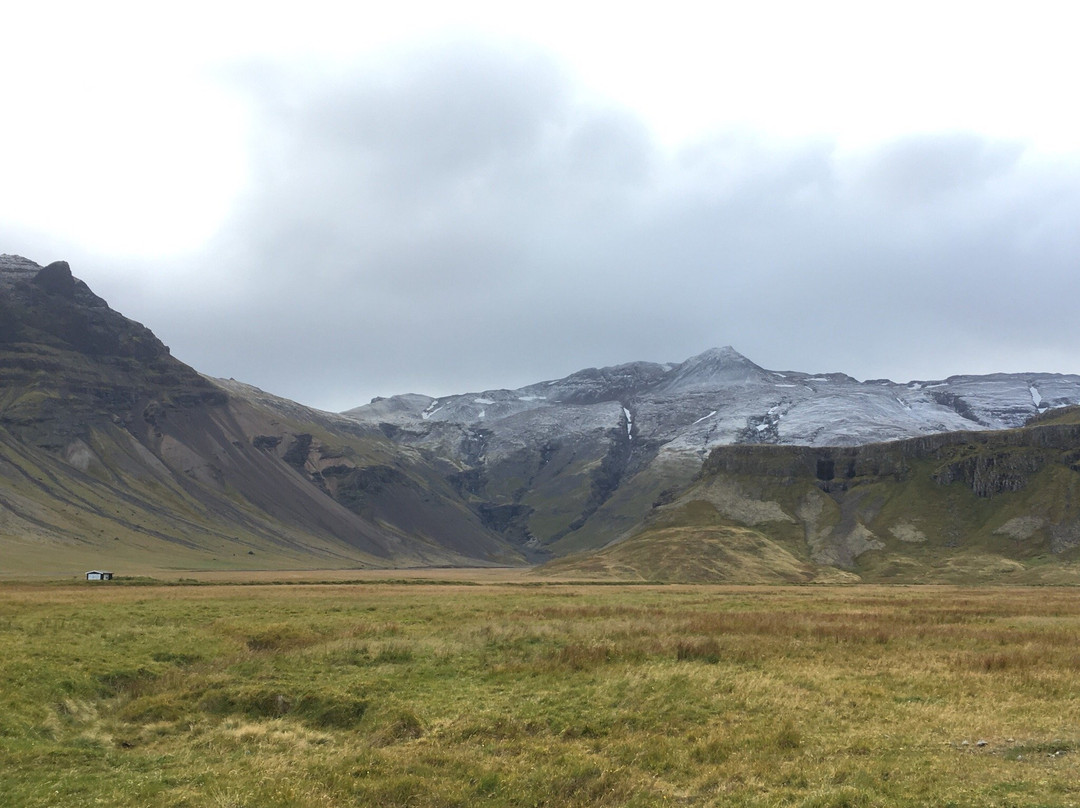 Grundarfoss Waterfall-格伦达菲厄泽必去景点