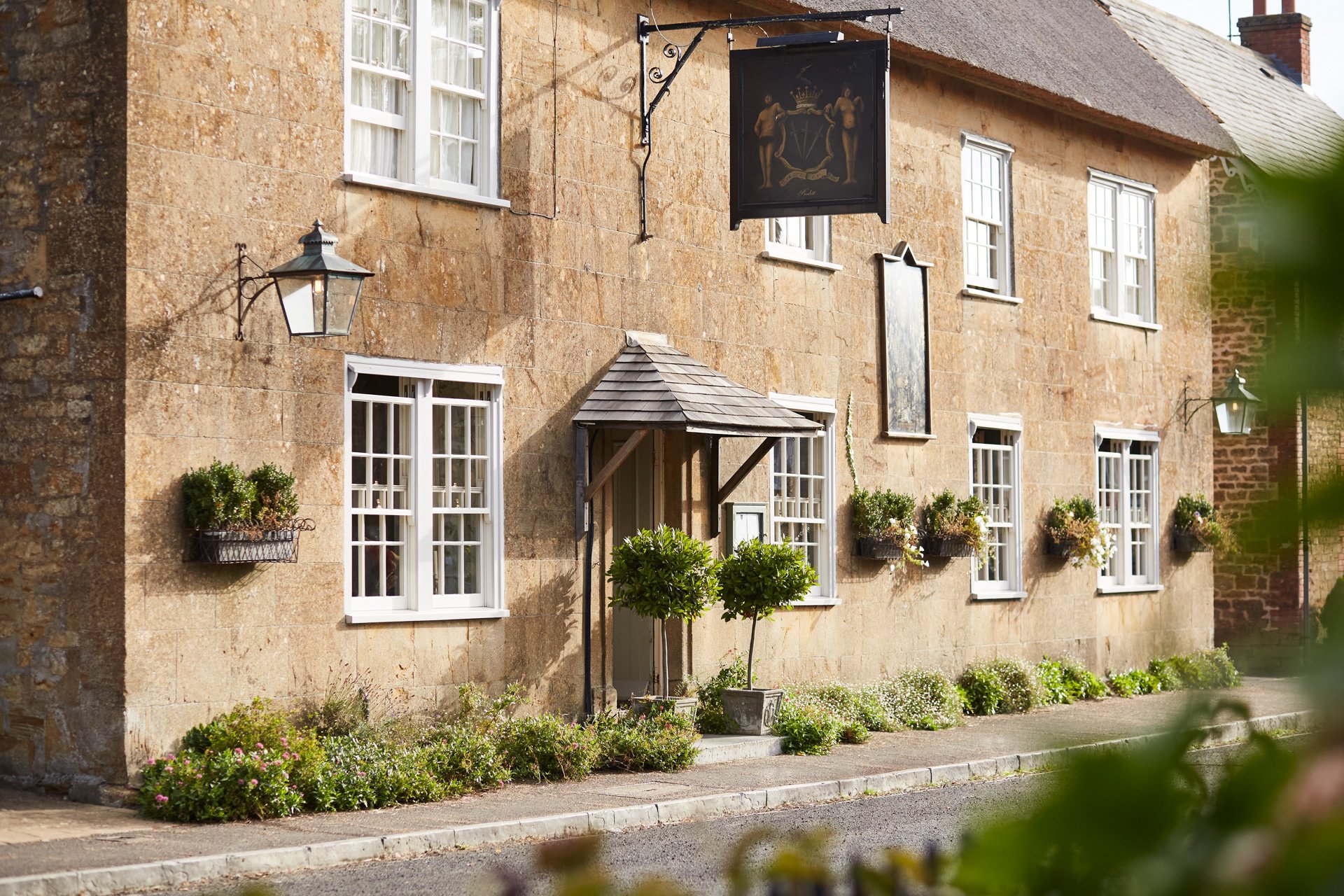 Lord Poulett Arms-官方