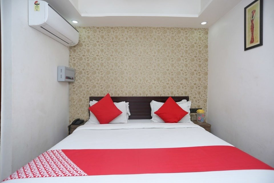 OYO 8961 Hotel RR Palace主图