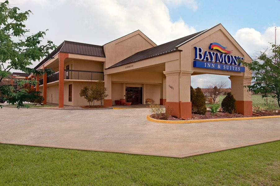 Baymont by Wyndham Topeka主图