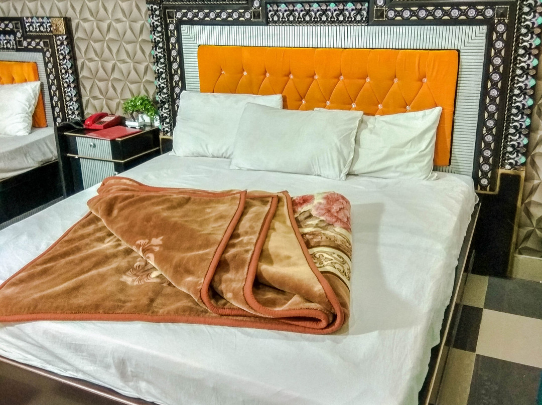 Rose Valley Hotel主图