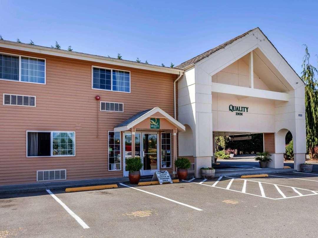 阿灵顿品质酒店主图