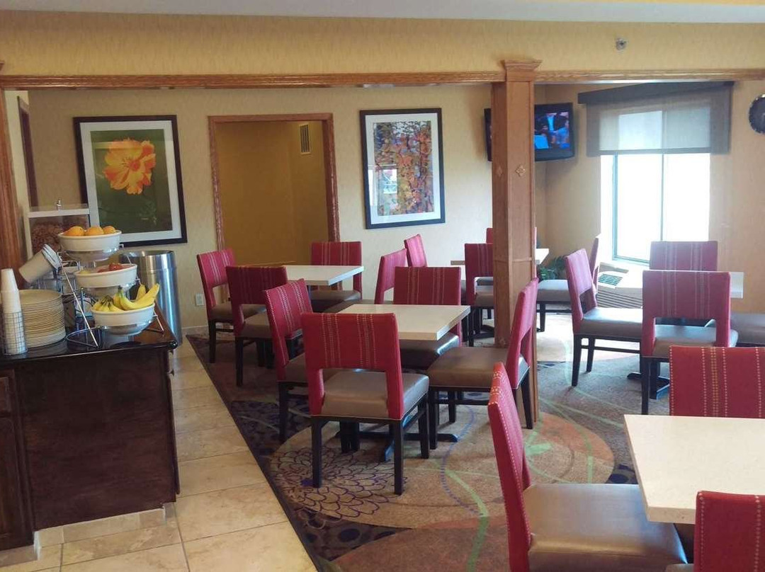 Comfort Inn Huntington主图