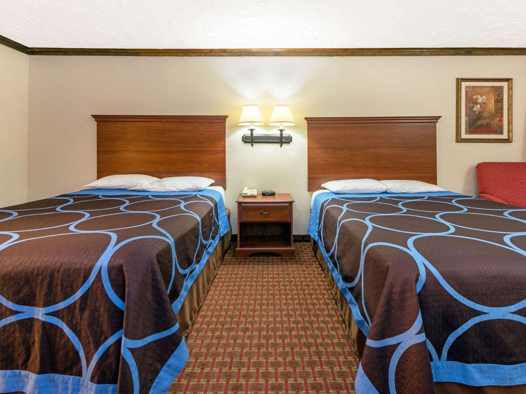 Super 8 by Wyndham Enid主图