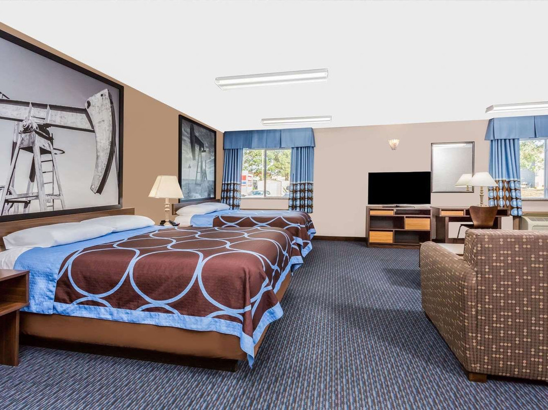 Super 8 by Wyndham El Dorado主图