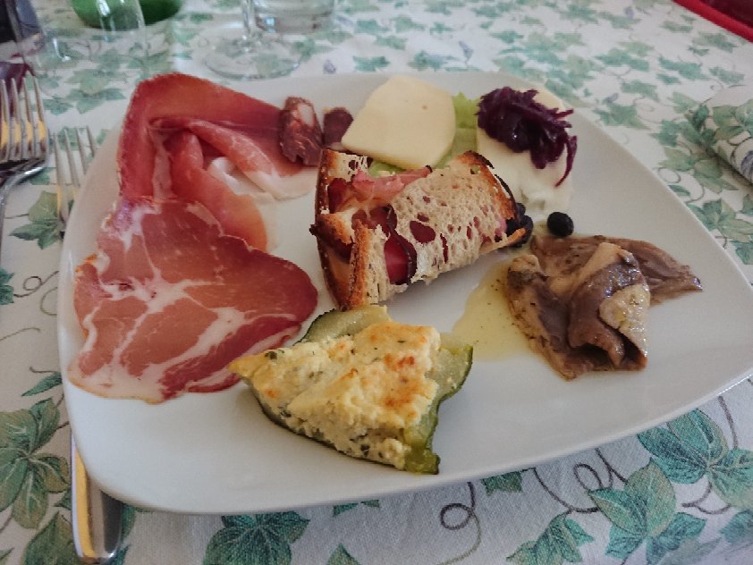 Bioagriturismo Sant'Elia-餐饮