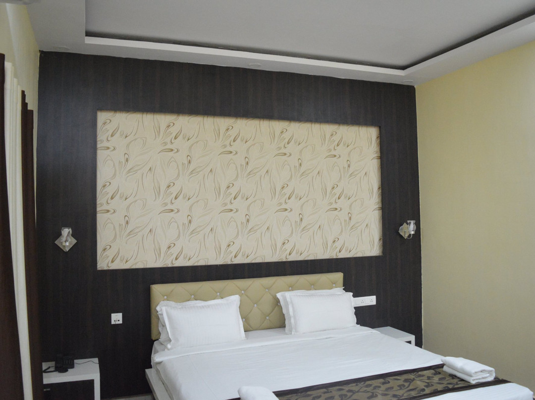 JK Rooms 125 Hotel Mariya International主图