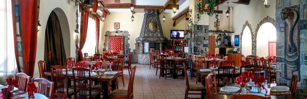 Novoabzakovo餐馆和美食-restaurant Tau-Tash
