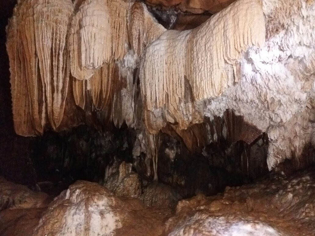 Tham Loup & Tham Hoi Caves-旺阳必去景点