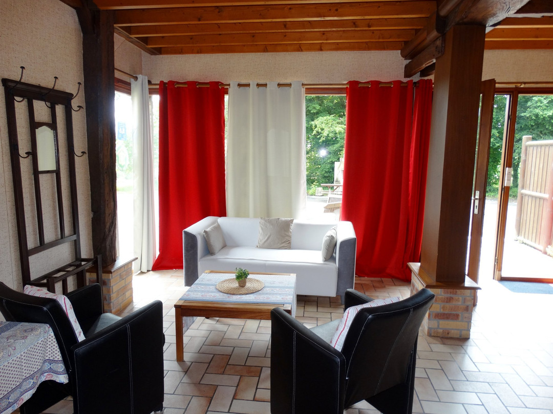 Mezieres-sur-Couesnon酒店住宿-Ferme Auberge De Mésauboin