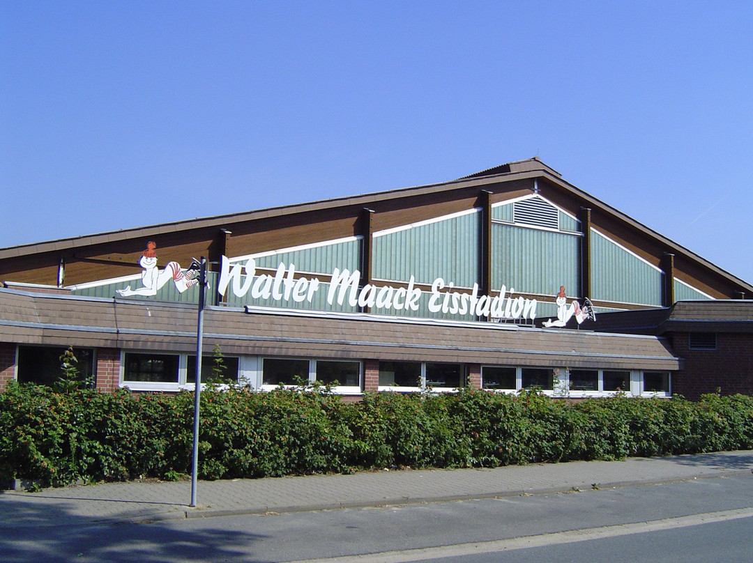 Walter-Maack-Eisstadion景点图片