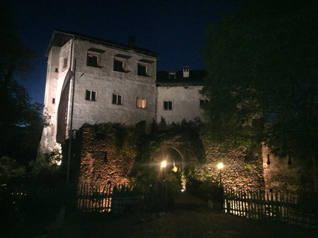 Castel Flavon景点图片