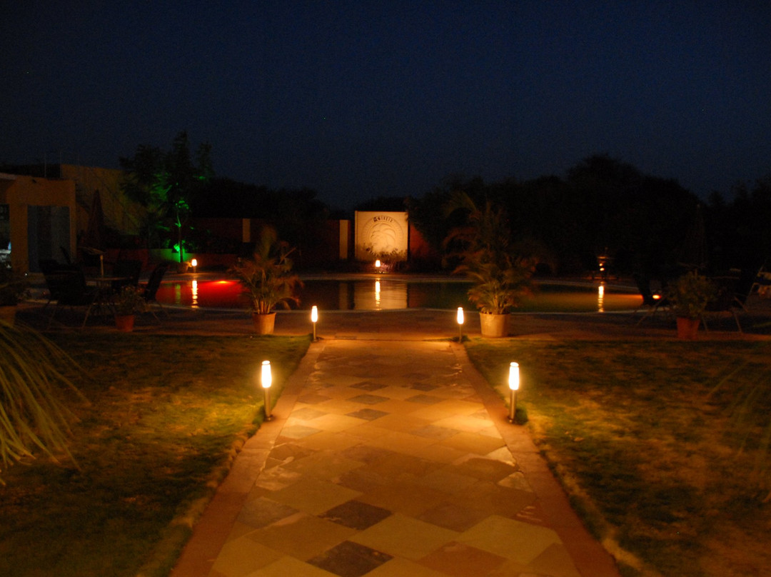 Rajula酒店住宿-Asiatic Pride Resorts