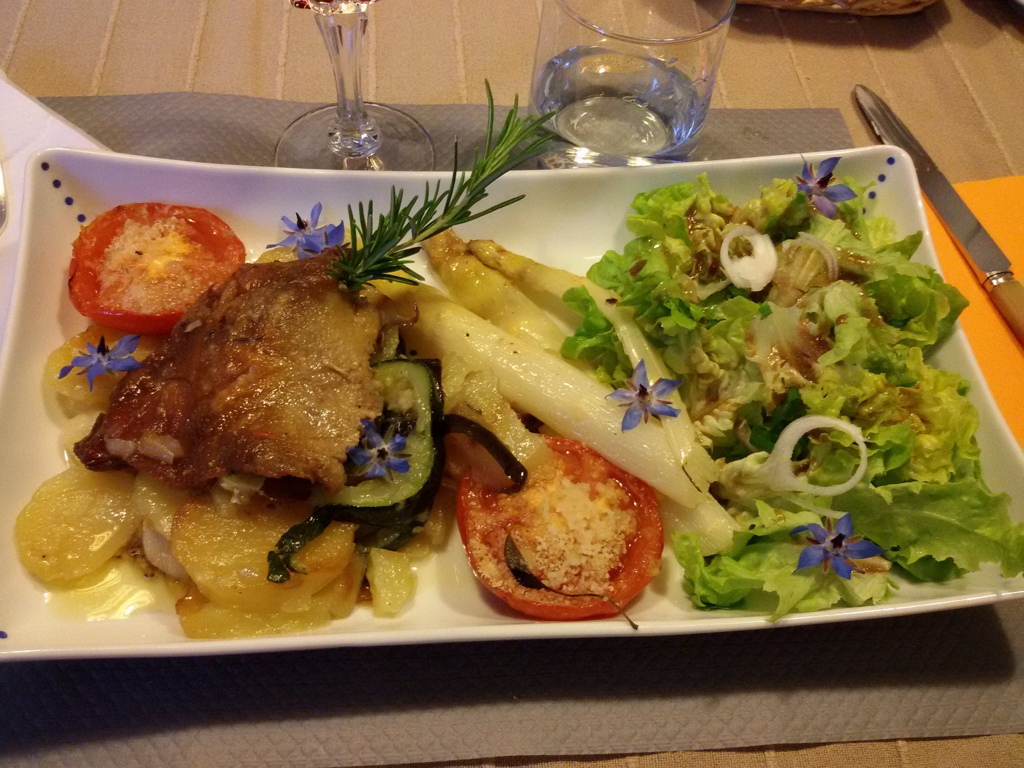 Relais des Conques-餐饮