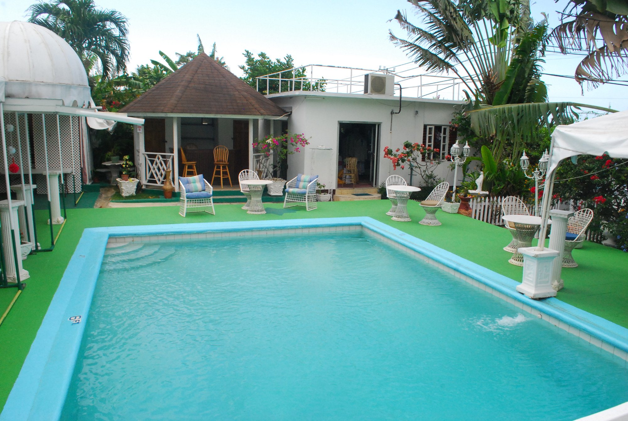Hunter's Rest Villa B&B-泳池