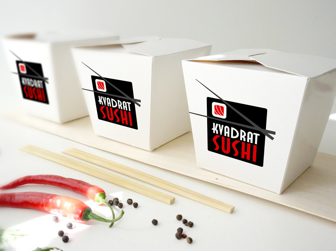 Ryasne-Rus'ke餐馆和美食-Kvadrat Sushi&Pizza