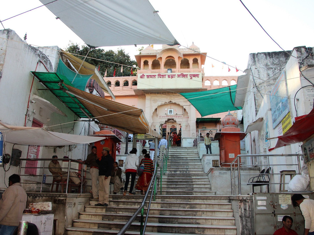 Atmteshwar Temple景点图片