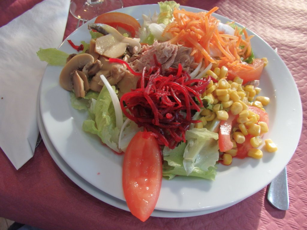 Rua餐馆和美食-Restaurante Niza