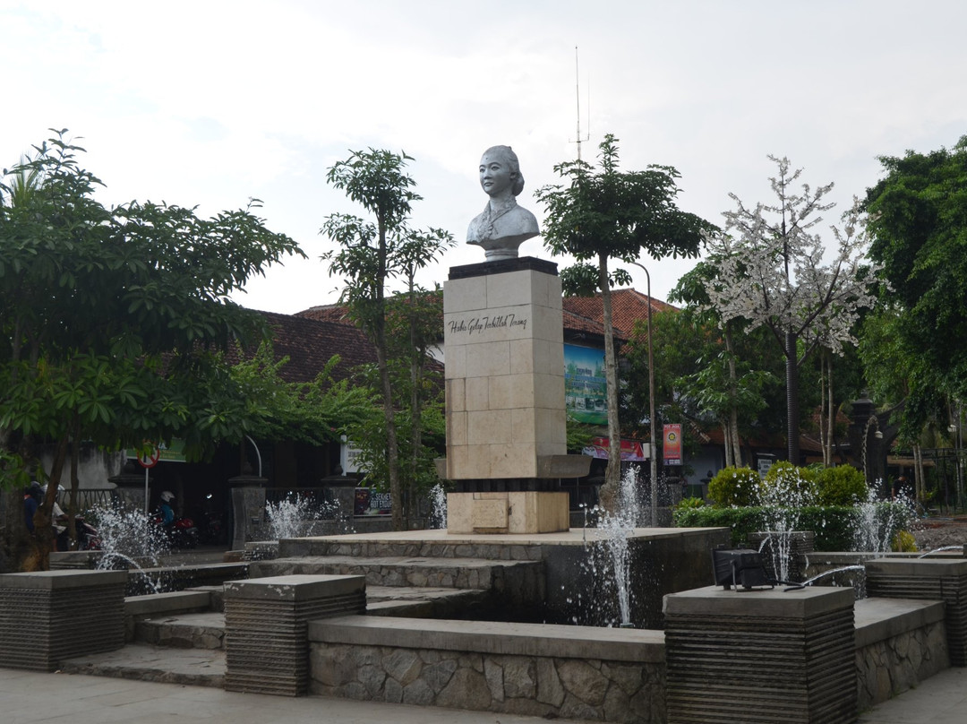 Taman Aloon Aloon景点图片