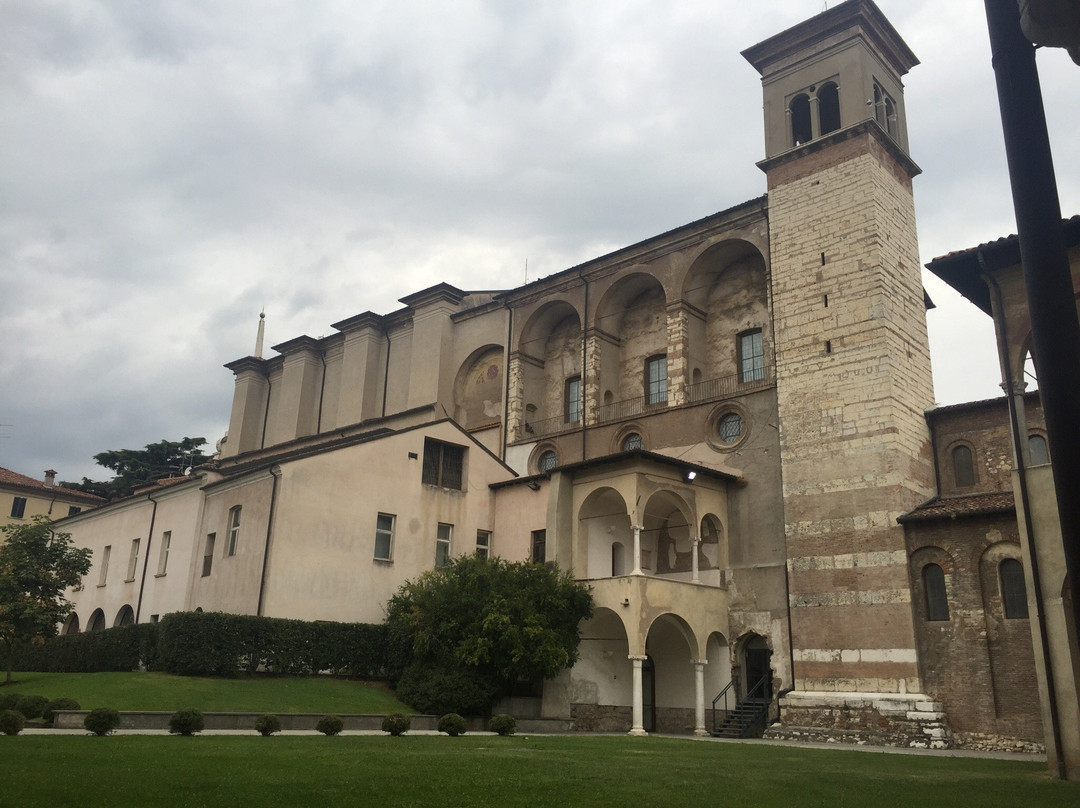 Basilica di San Salvatore (Museo di Santa Giulia)景点图片