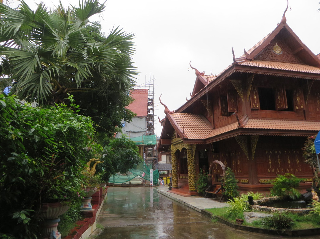 Wat Phra Bat Ming Mueang Worawiharn景点图片