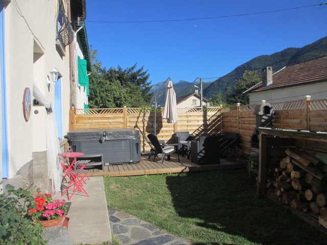 Pyrenees Haven-官方