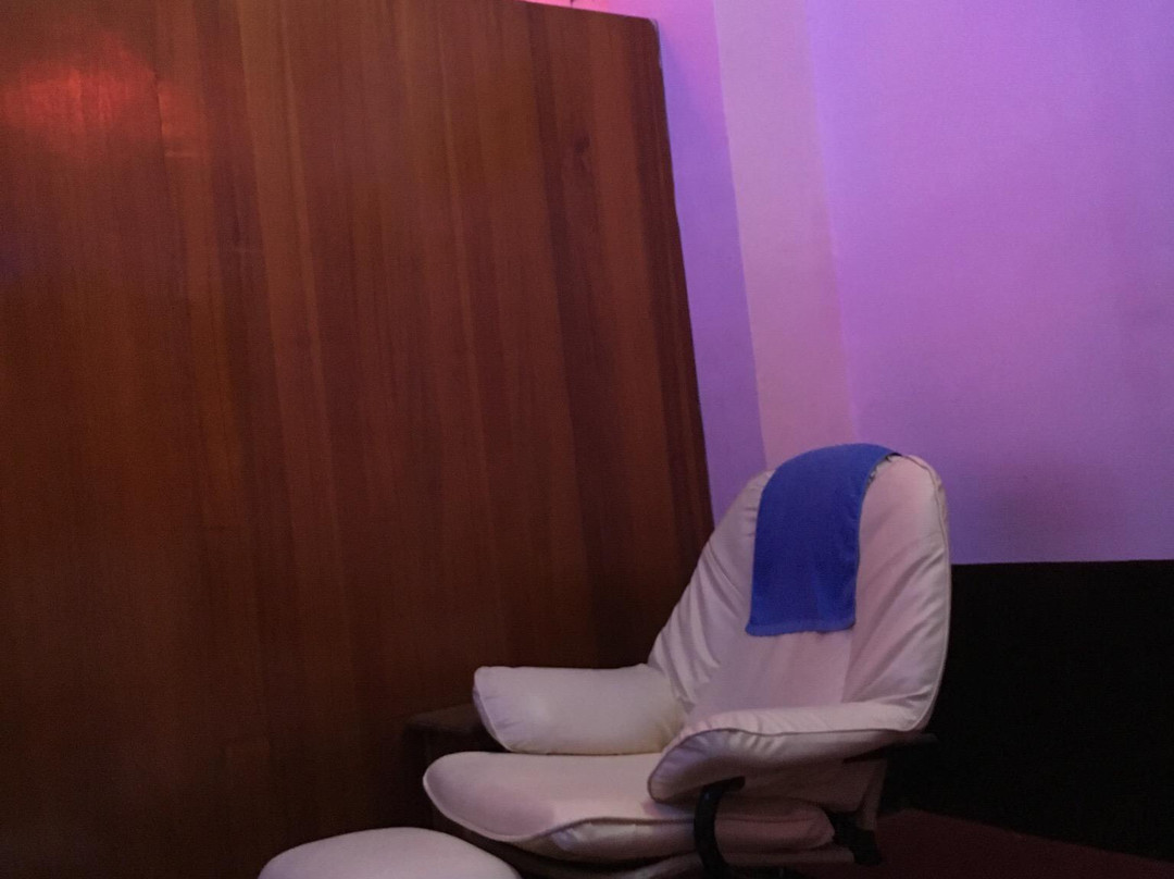 Level 6 Health & Reflexology-仰光必去景点