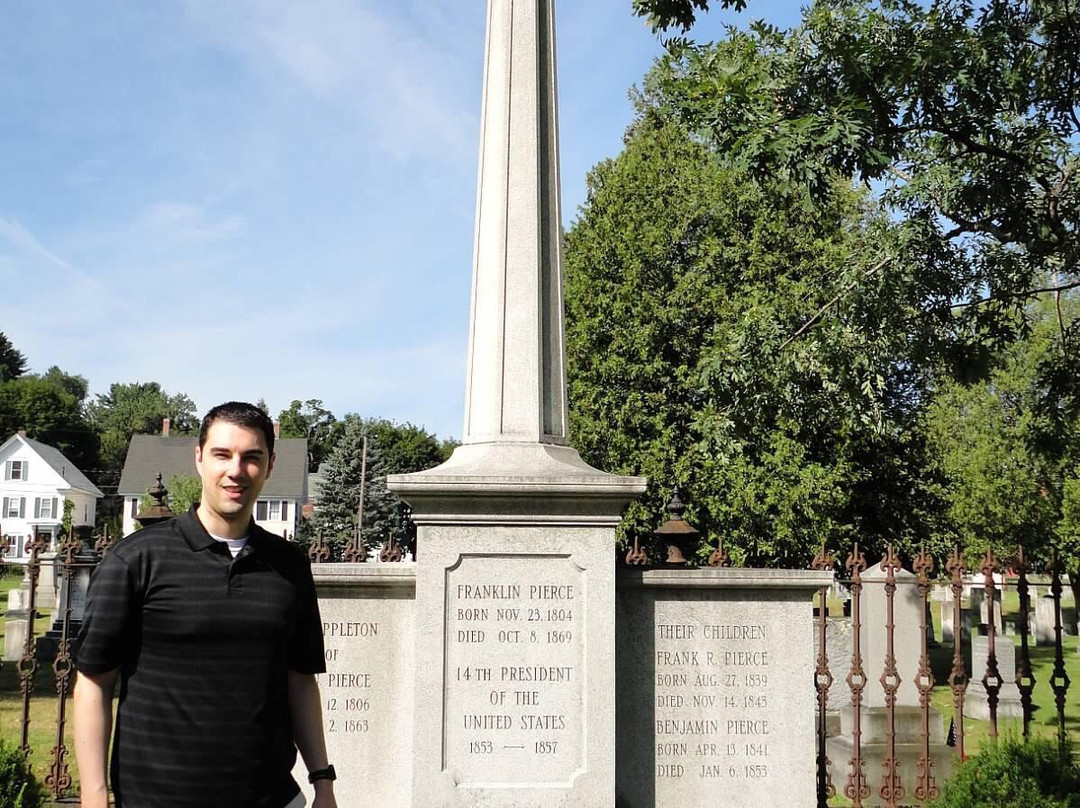 Kinderhook Cemetery景点图片