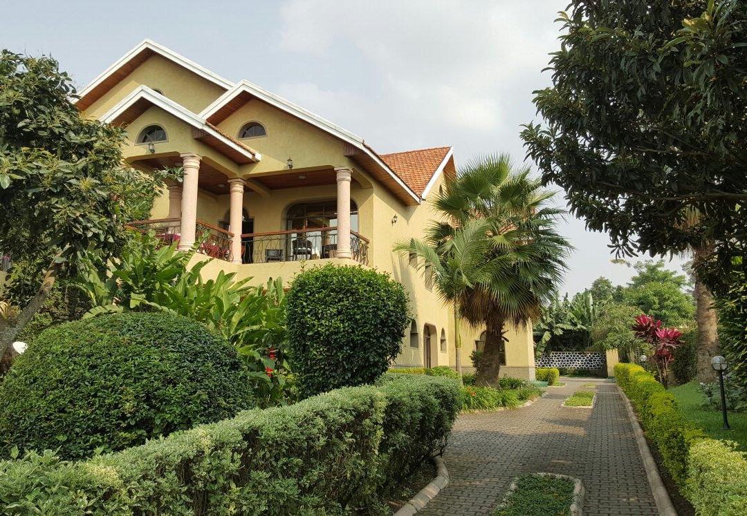 Lake View Apartments and Hotel主图