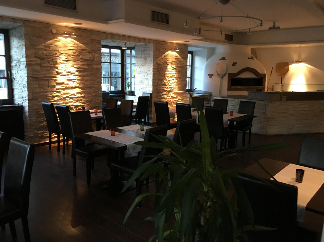 Ampass餐馆和美食-Villaggio 7