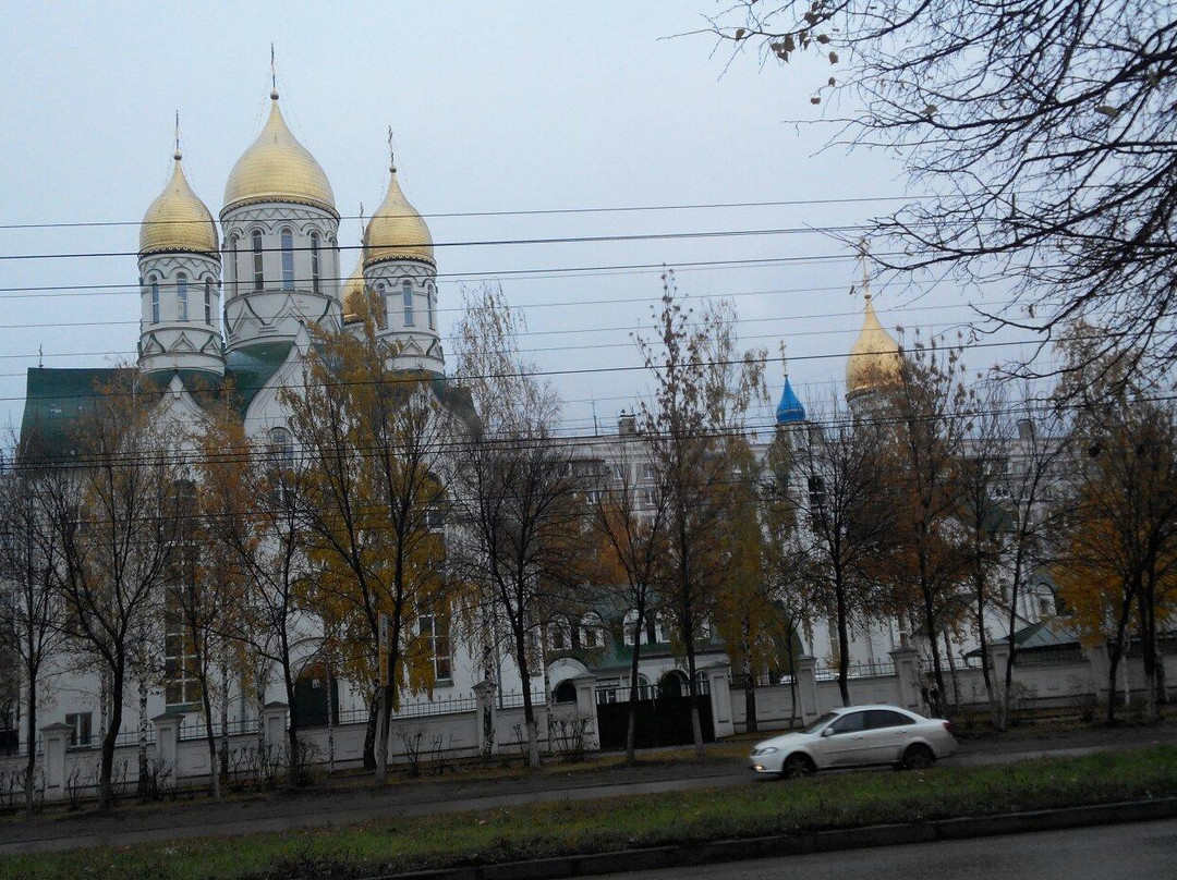 Aleksandro-Nevskiy Temple景点图片